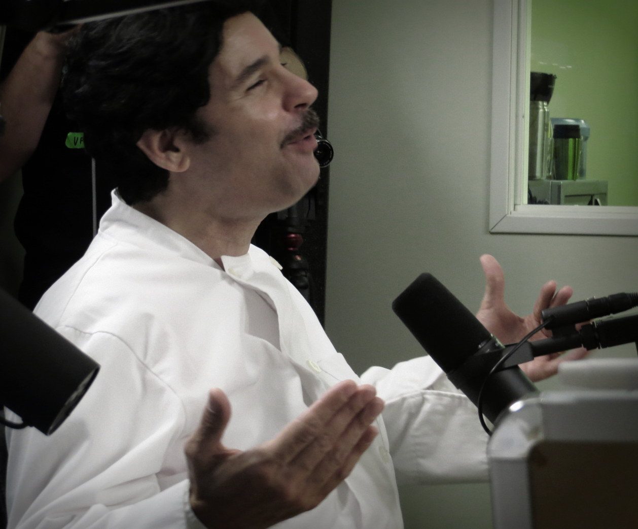 Paul F Tompkins Cake Boss